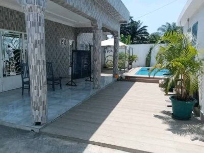 À louer – Villa de standing avec piscine à Mpita (Zone Brasserie)